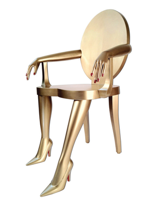 Китай Золотой стул руки стеклоткани Тити с яркой высекаенной рукой финиша листового золота поставщик